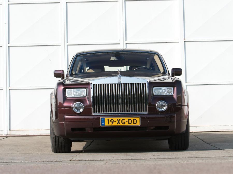  Rolls-Royce Phantom 2003 года  (фото 22 из 23)